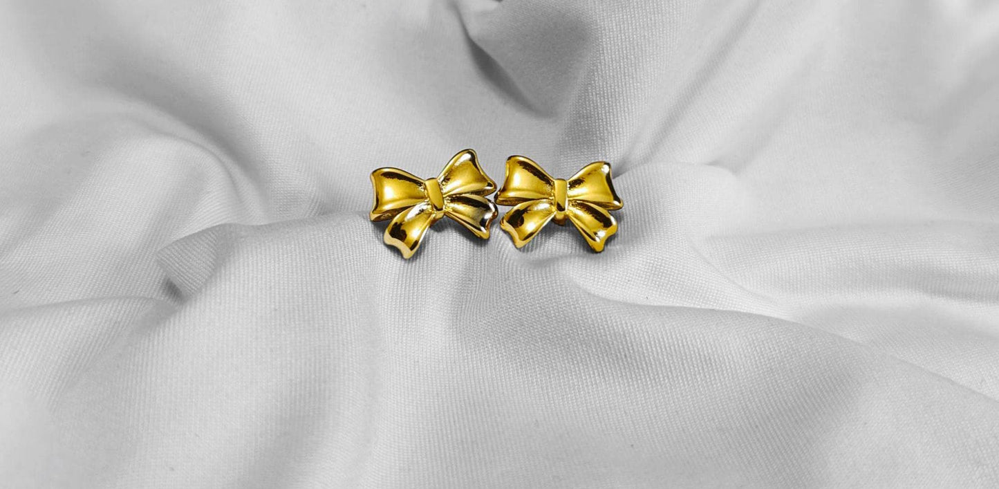 Pretty Anti tarnish Gold Plated Stud earrings