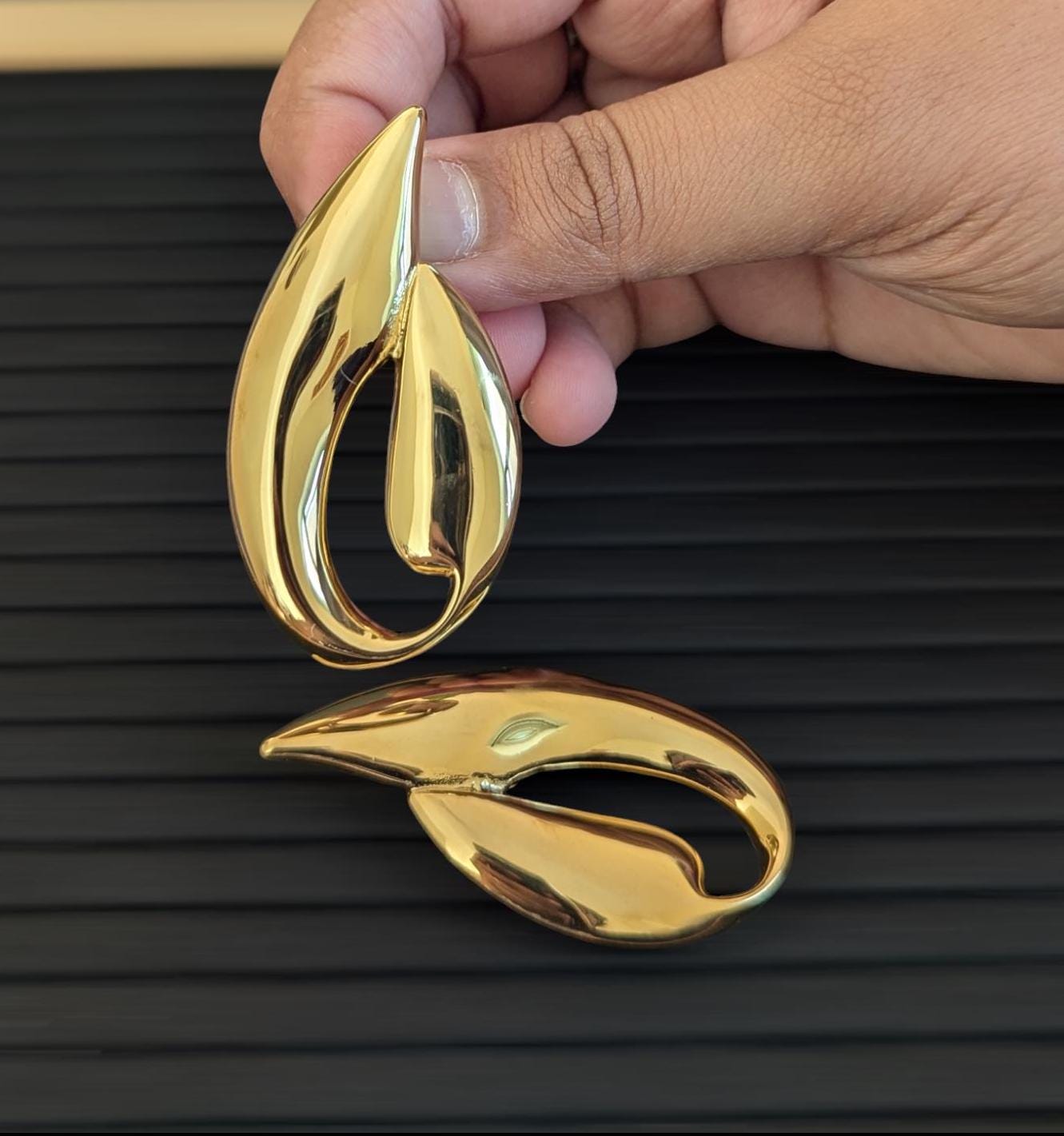 Anti-Tarnish Gold plated western dangler