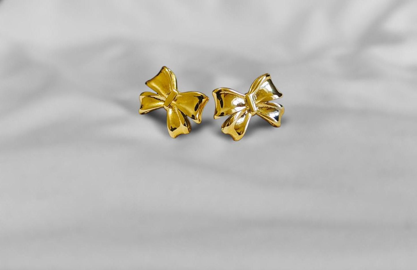 Pretty Anti tarnish Gold Plated Stud earrings