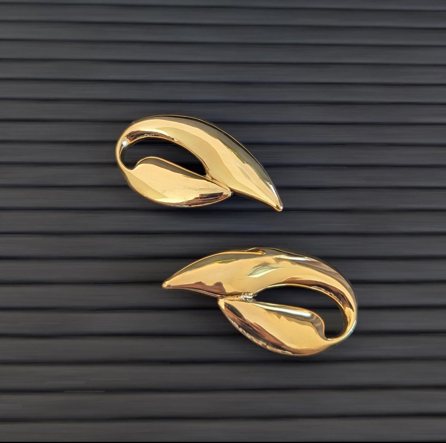 Anti-Tarnish Gold plated western dangler
